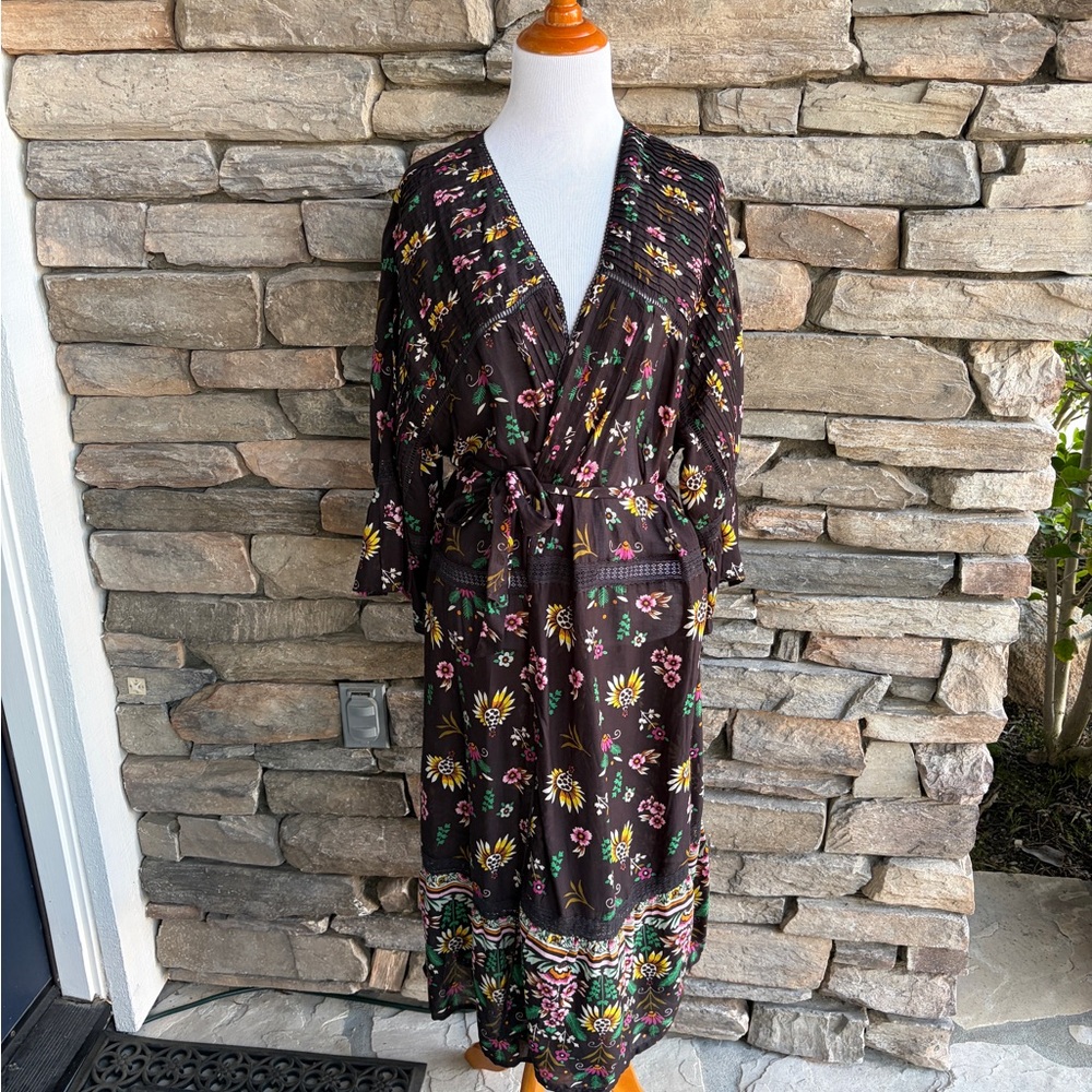 Anthropologie Pintucked Floral Robe kimono sleeves belted swim cover lightweight